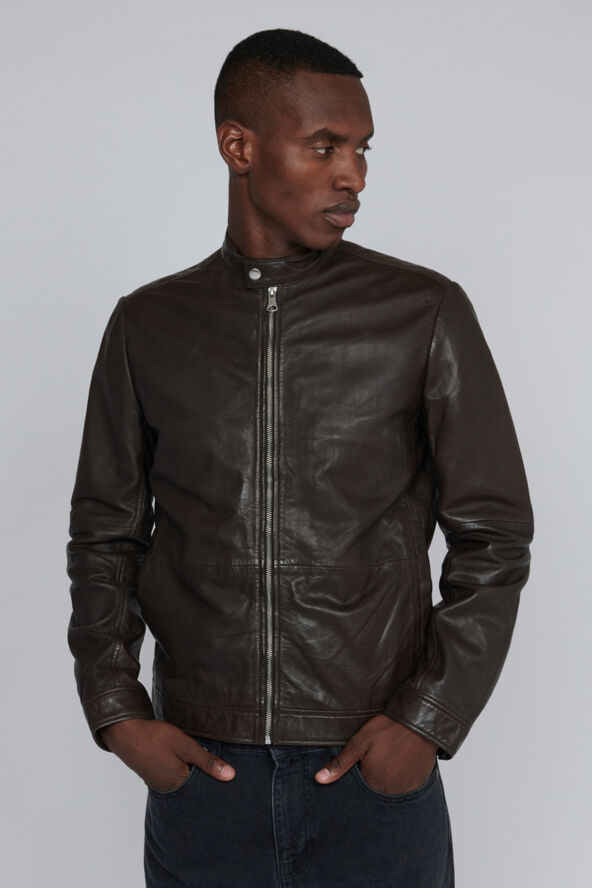 Matinique MAadron Dark brown