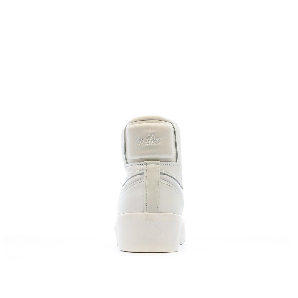 Nike Baskets Blanches Femme Nike Blazer Mid Victory