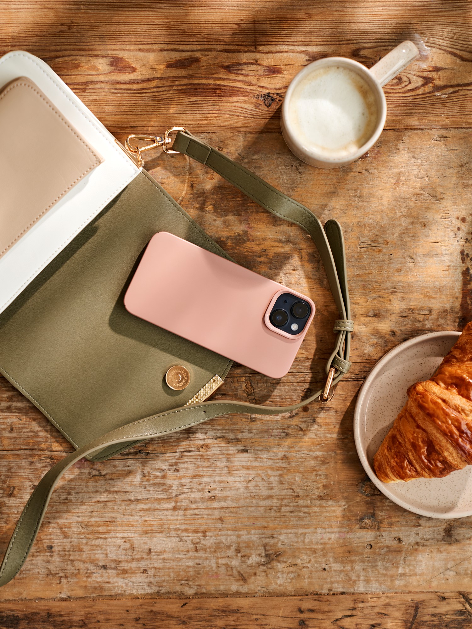Thin mobilcover iPhone 15 | Polykarbonat. | Dusty Rose | NUDIENT