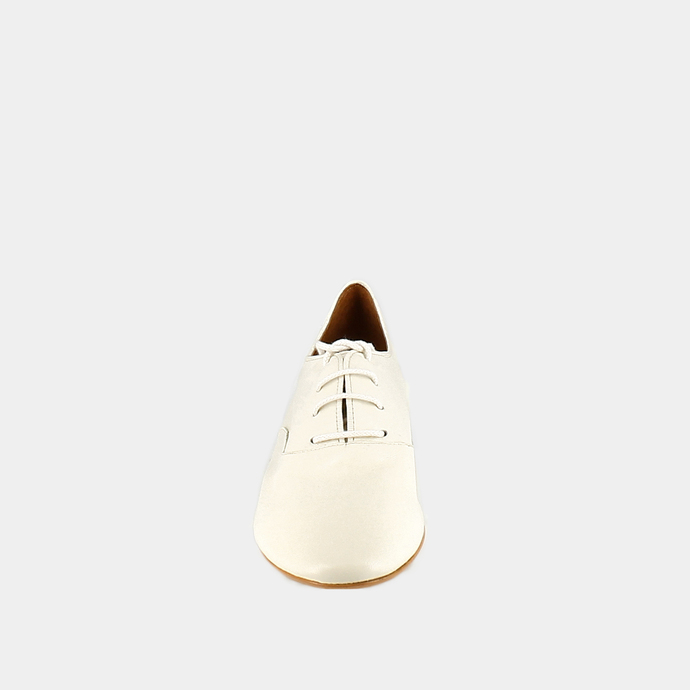Derbies à talons plats  en cuir écru