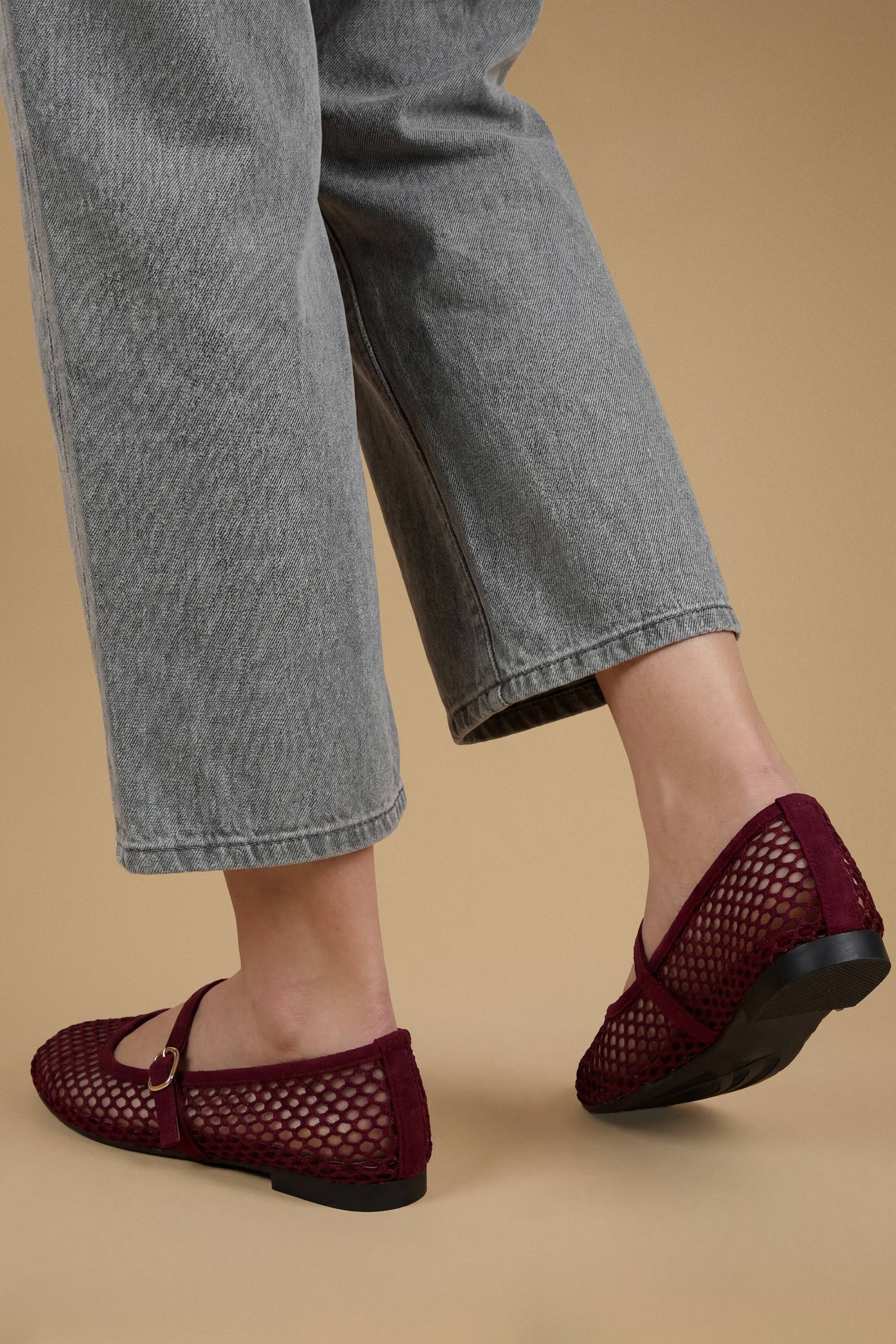 Oasis Ballerines Mary-jane Tilly En Synthétiquecuir Avec Empiècements En Résille