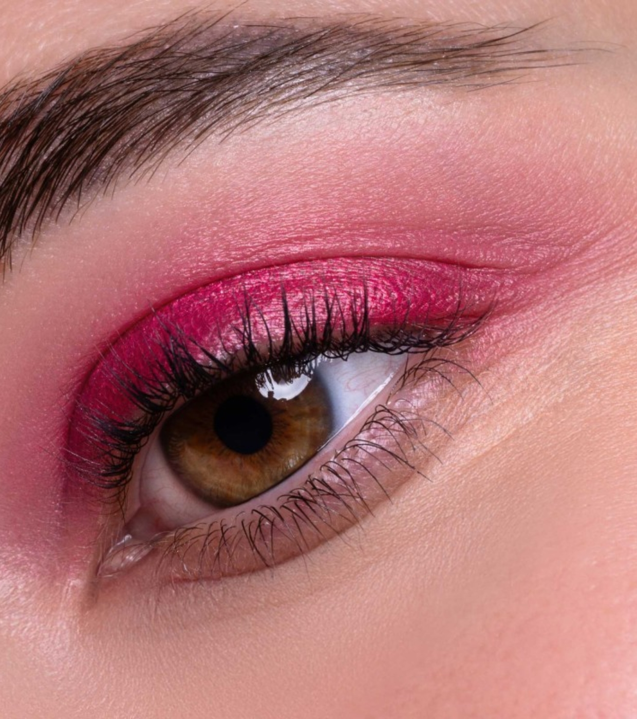 Neve Cosmetics - Sombra multifuncional em uma única embalagem - Look