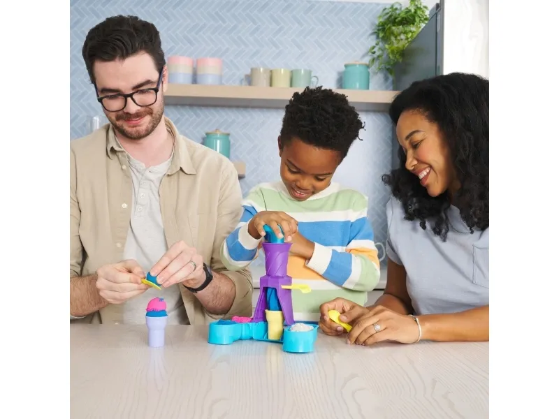 Kinetic Sand Soft Serve Station