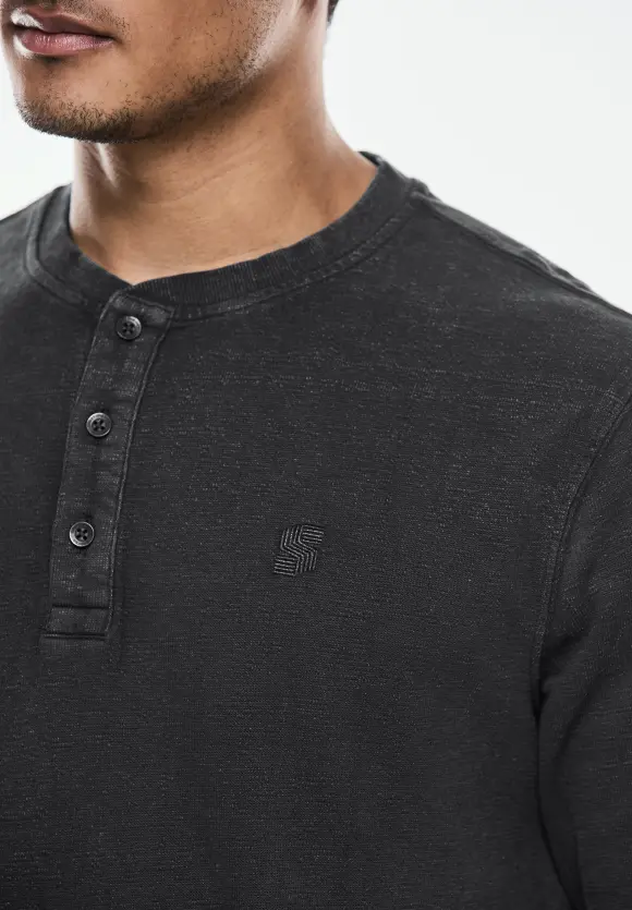 Washed Henleyshirt - faded black