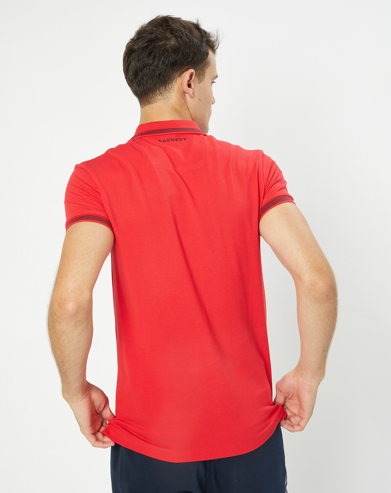 Hackett London Polo Aston Martin Racing Détail Col rouge