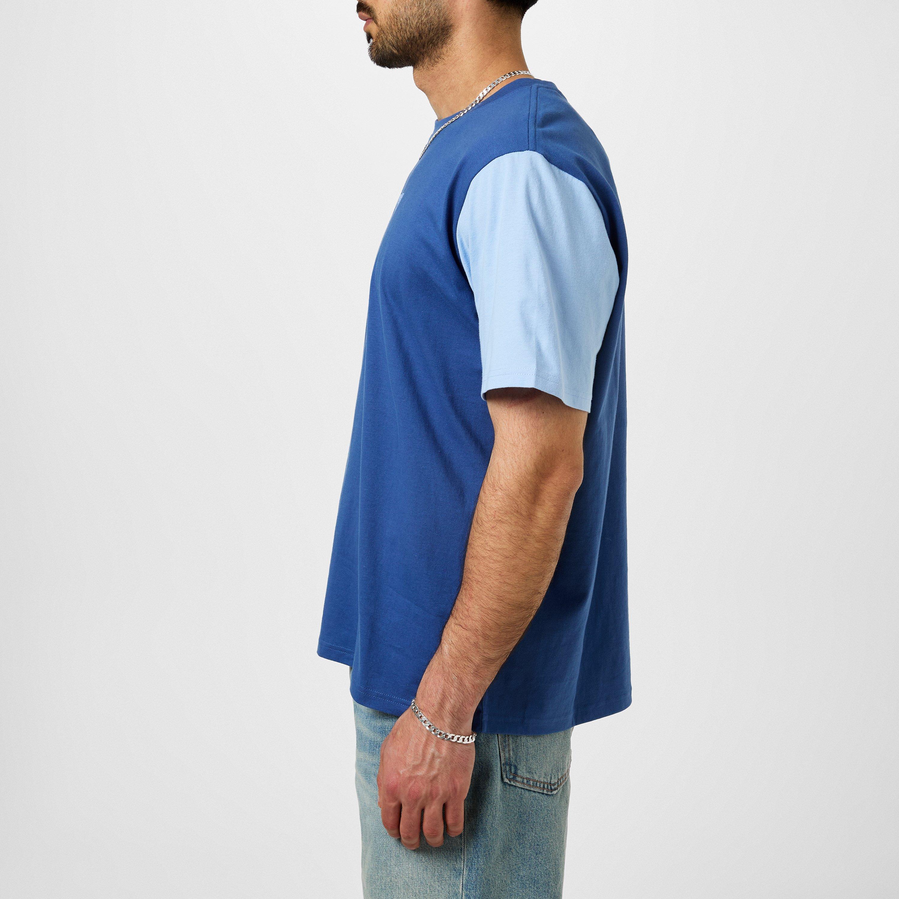 Levis Varsity Circle T-Shirt