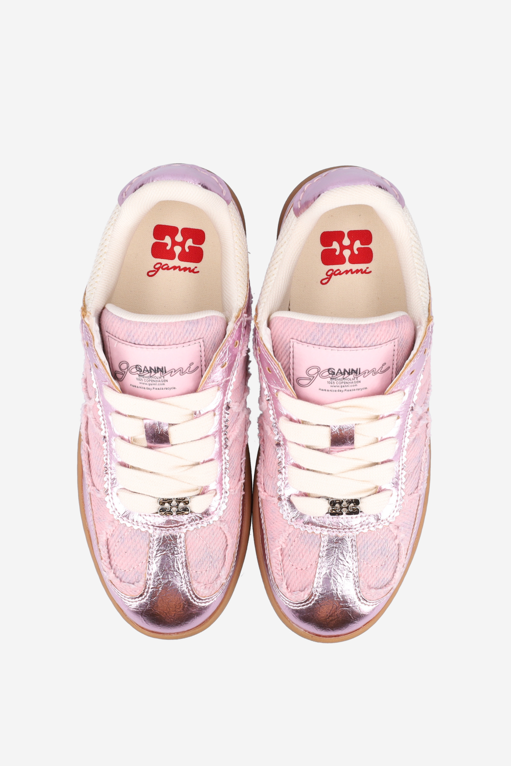 08 crinkle metallic sneakers