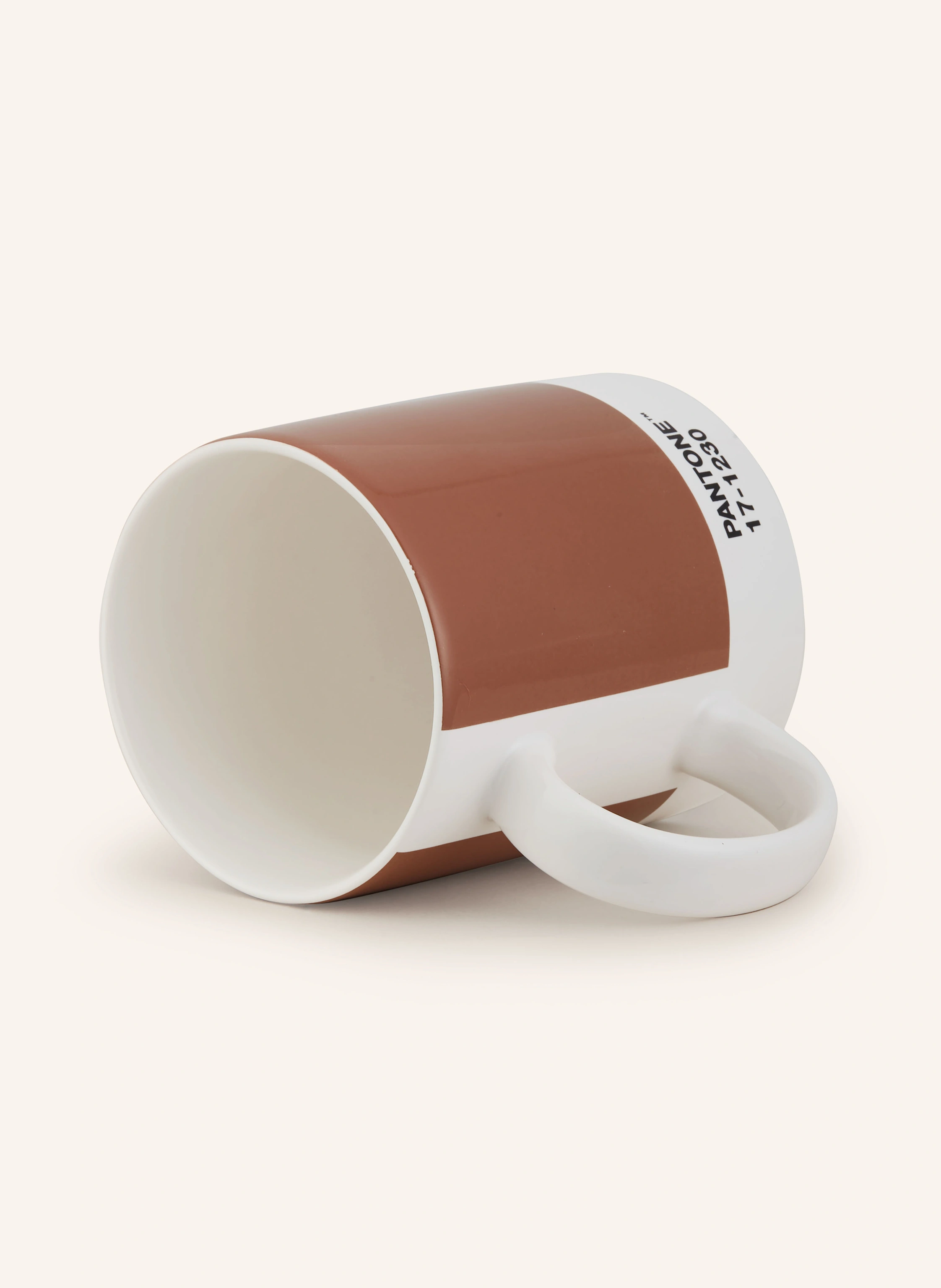 PANTONE Henkelbecher COY 2025