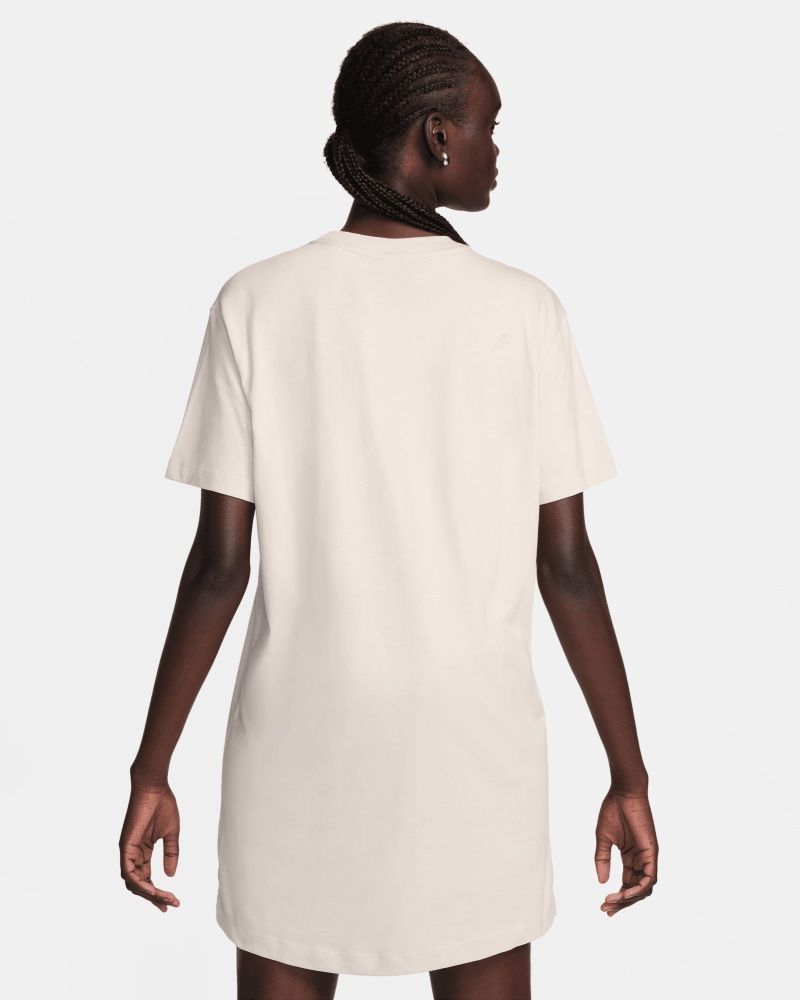 T-shirt/Robe Nike Sportswear Essential Blanc pour femme
