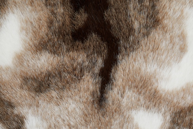 Andiamo Fellteppich »Rentier Kunstfell« fellförmig 61 mm Höhe Kunstfell, Hochflor, als Bettvorleger oder Sitzauflage geeignet