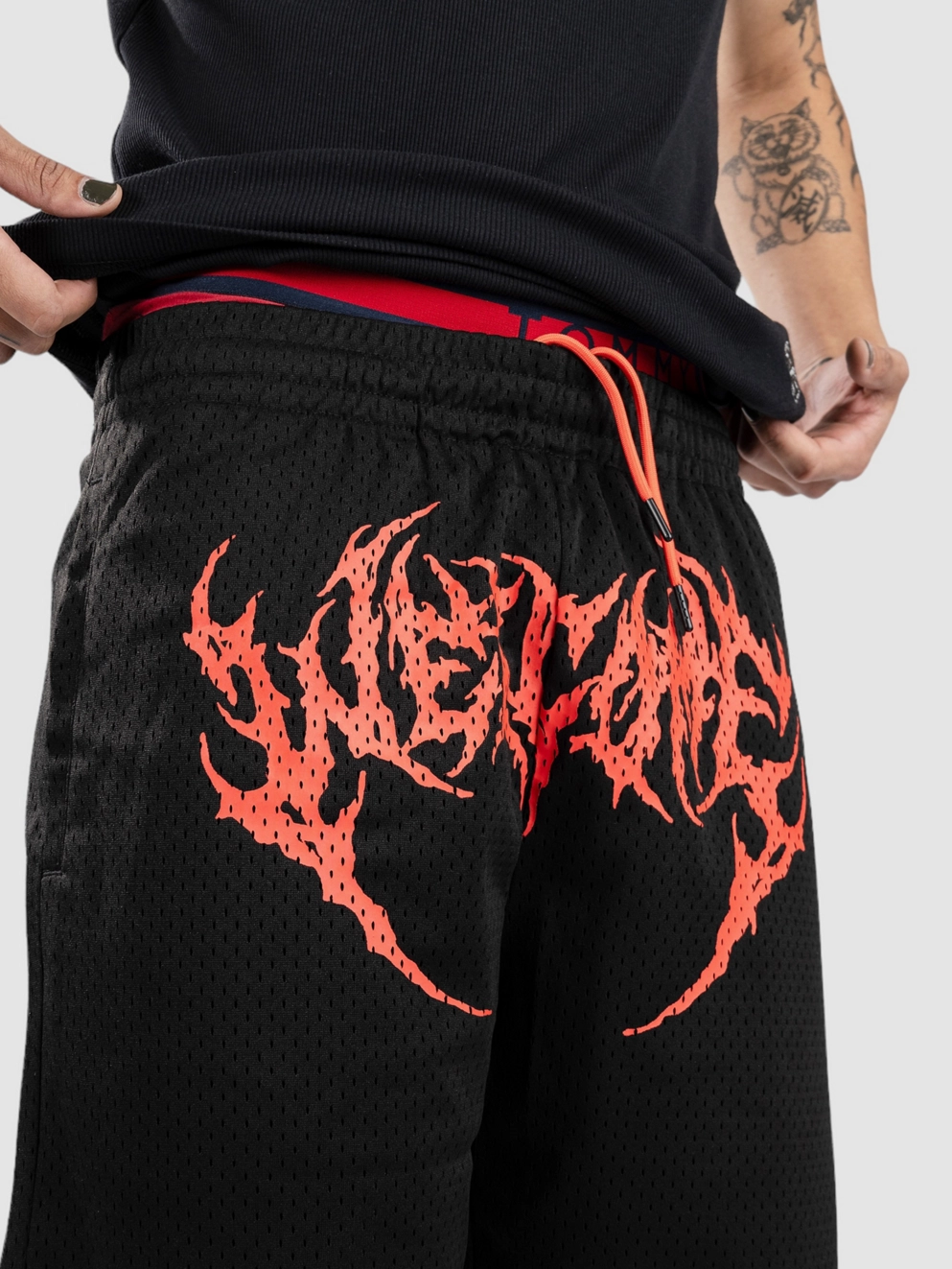 Welcome Fang Mesh Shorts black