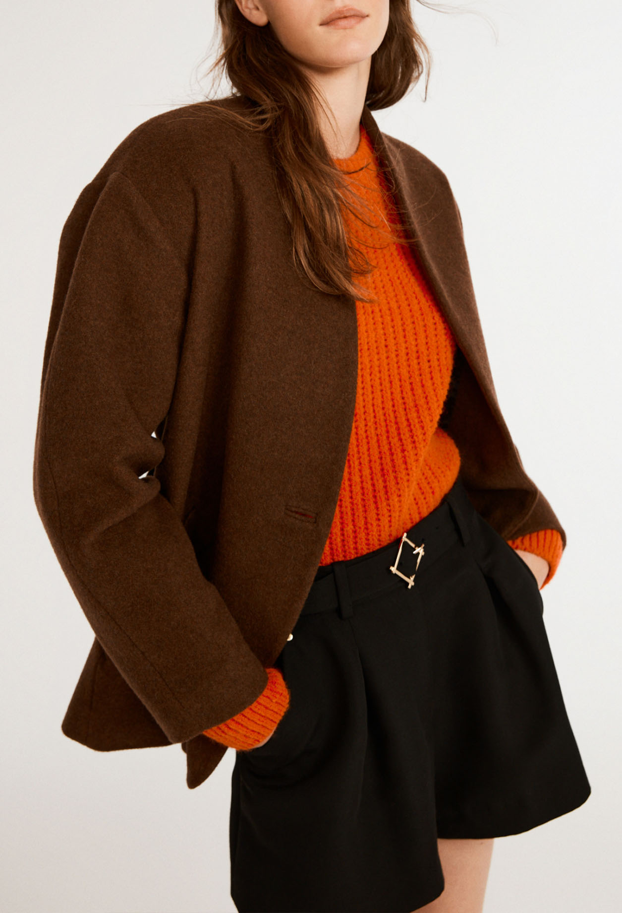 Veste en laine ceinturee