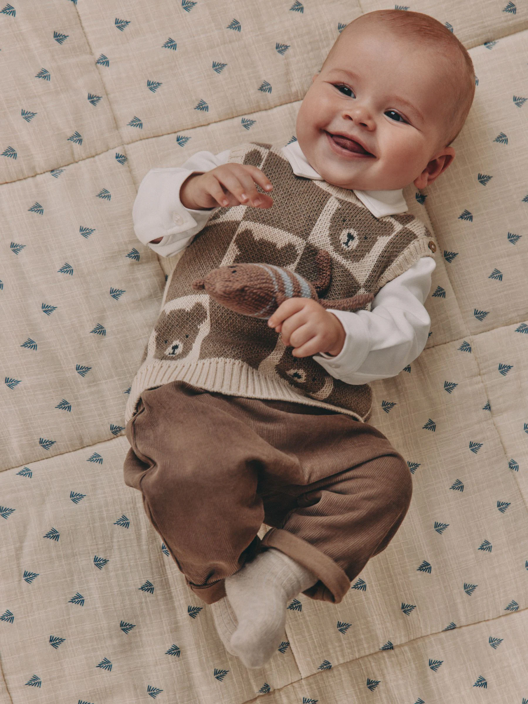 Neutraal met beren - Set van gebreid vest, overhemd en broek voor baby's (0mnd -2jr)