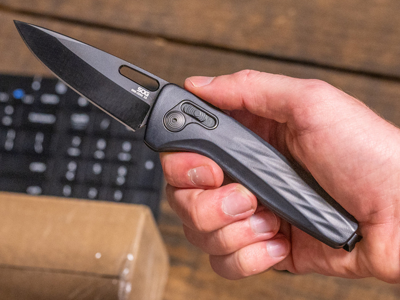 SOG One-Zero XR Black PE