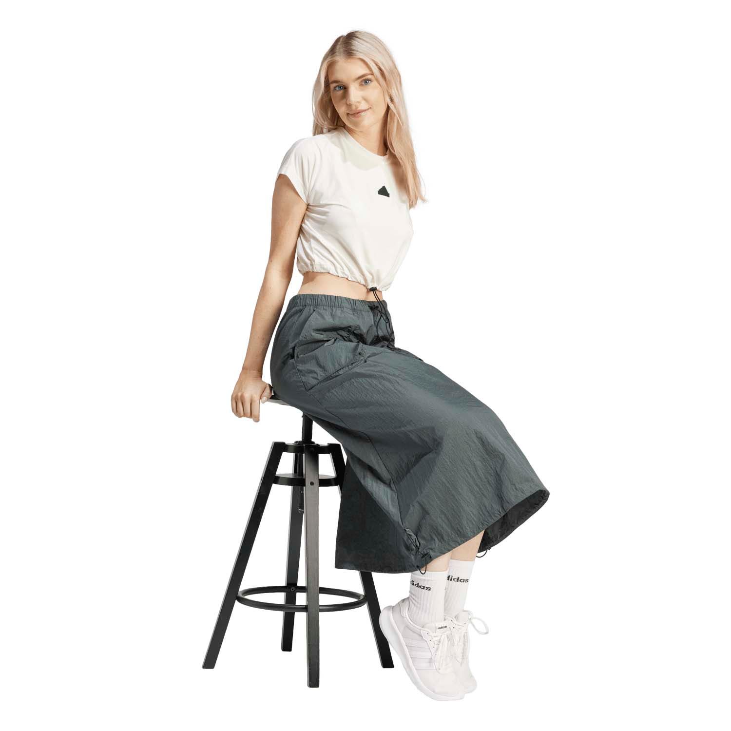 adidas  City Escape Crop T-shirt met Elastisch Koord
