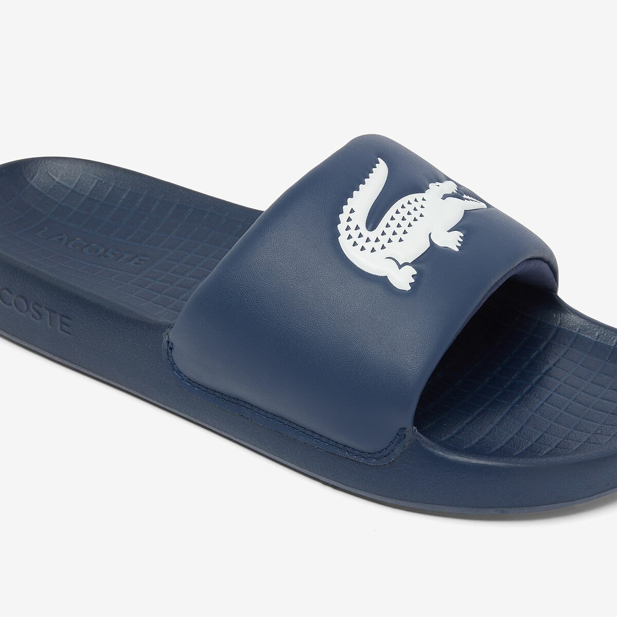 LACOSTE<br>Chinelo Serve Slide Croco 1.0