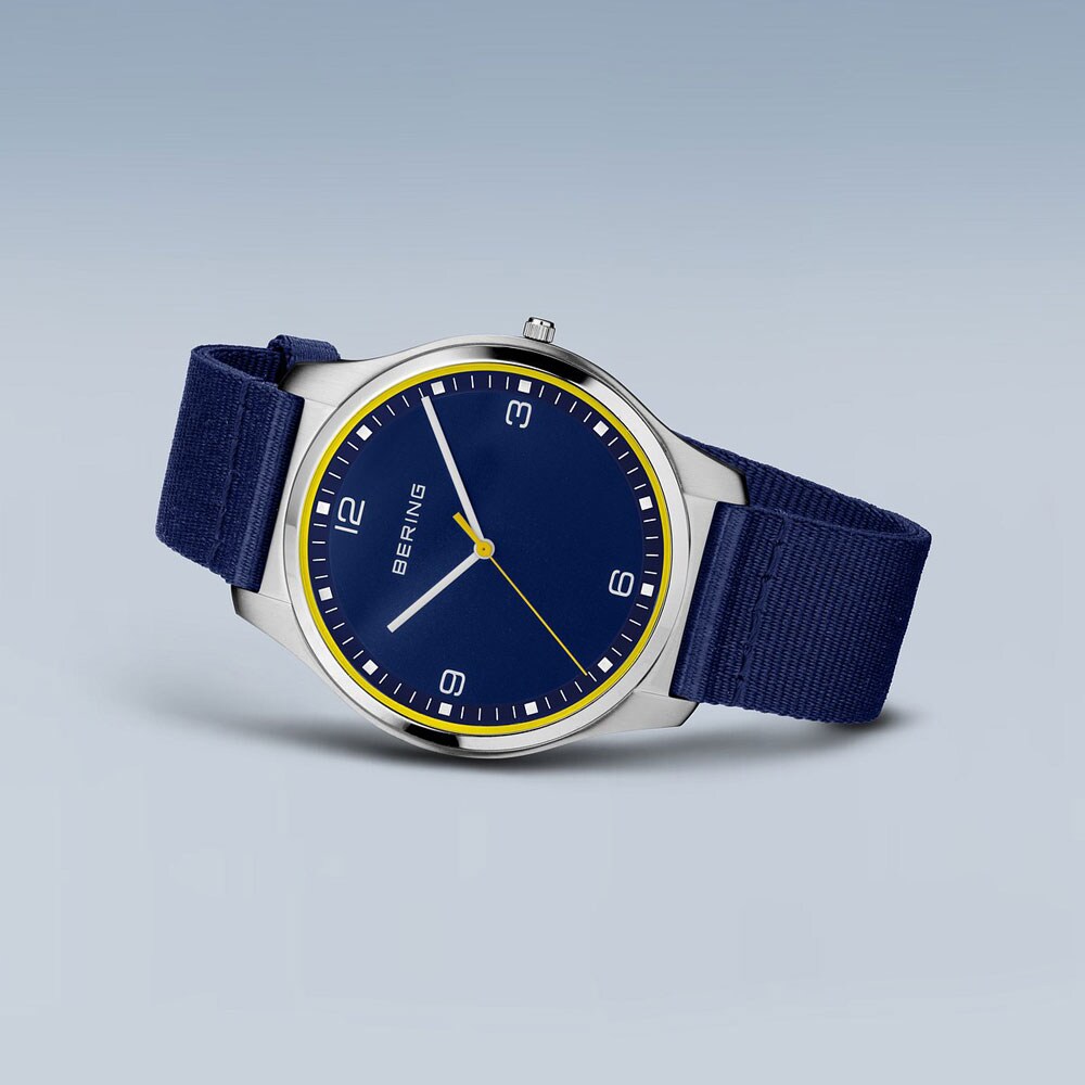 Bering Herrenarmbanduhr 18342-507