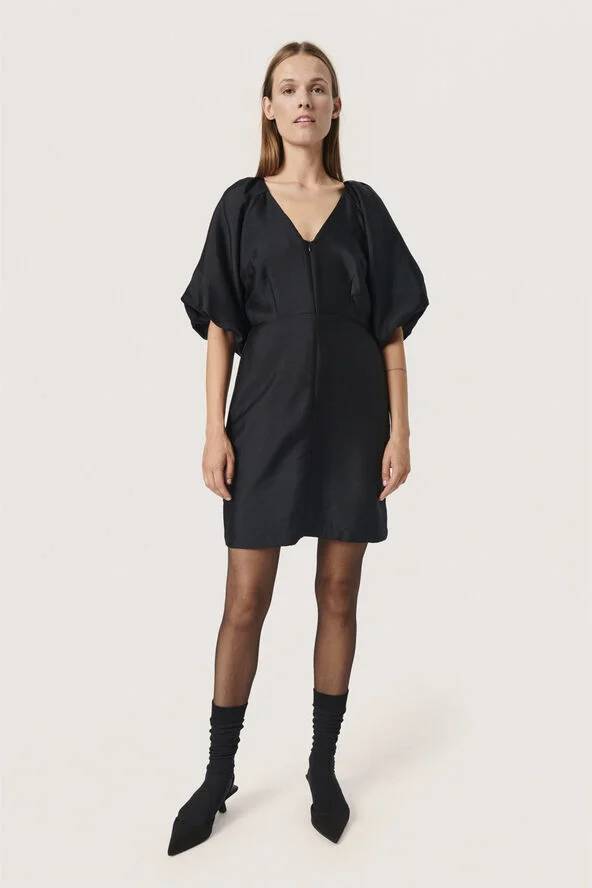 Soaked in Luxury SLJacinta Dress Black