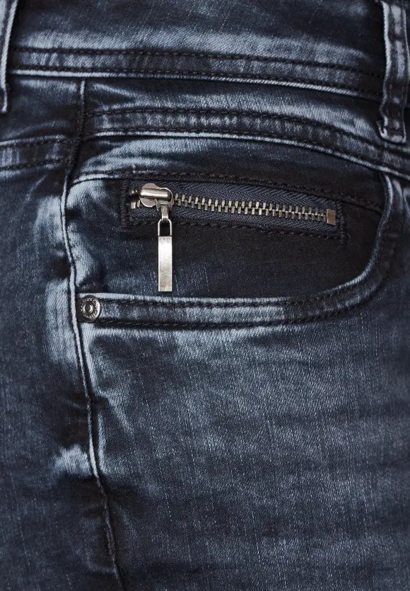 Casual Fit Kick Flared Jeans - blue black random wash