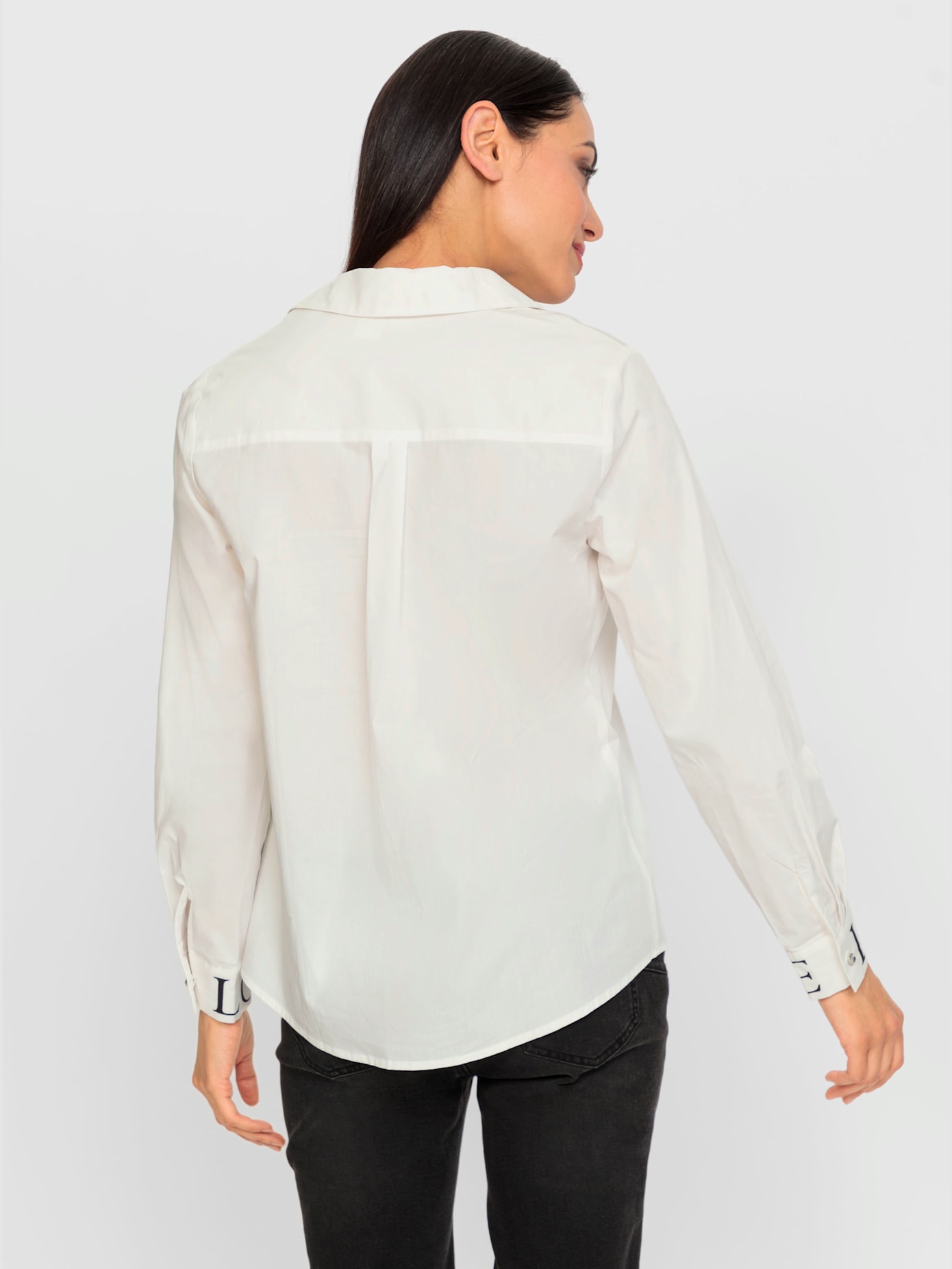 Chemisier manchettes mode avec inscription et bouton fantaisie