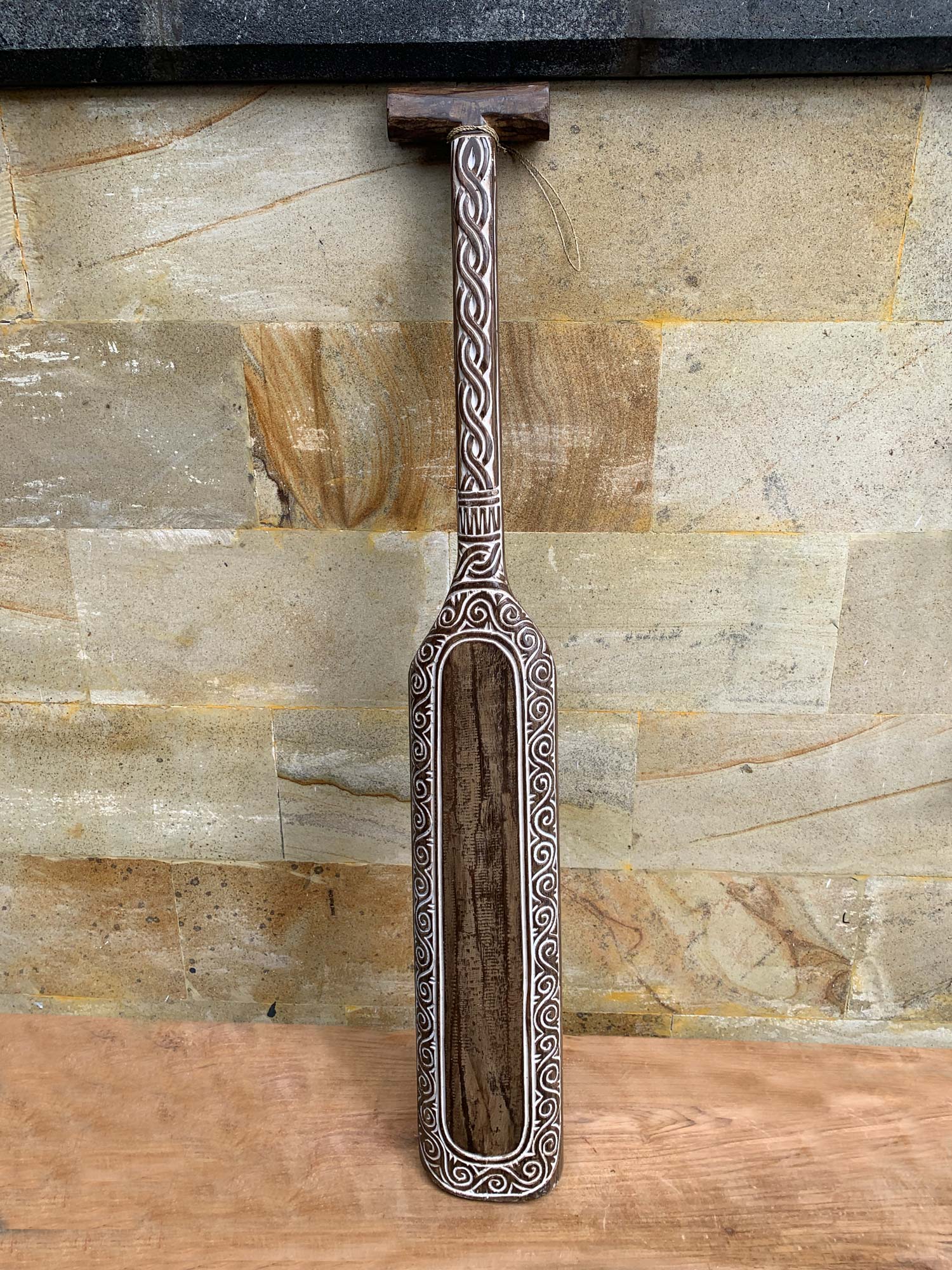 Paddel 'Toraja', braun, weiß, H 100 cm, B 14 cm, L 3 cm von fischer's lagerhaus