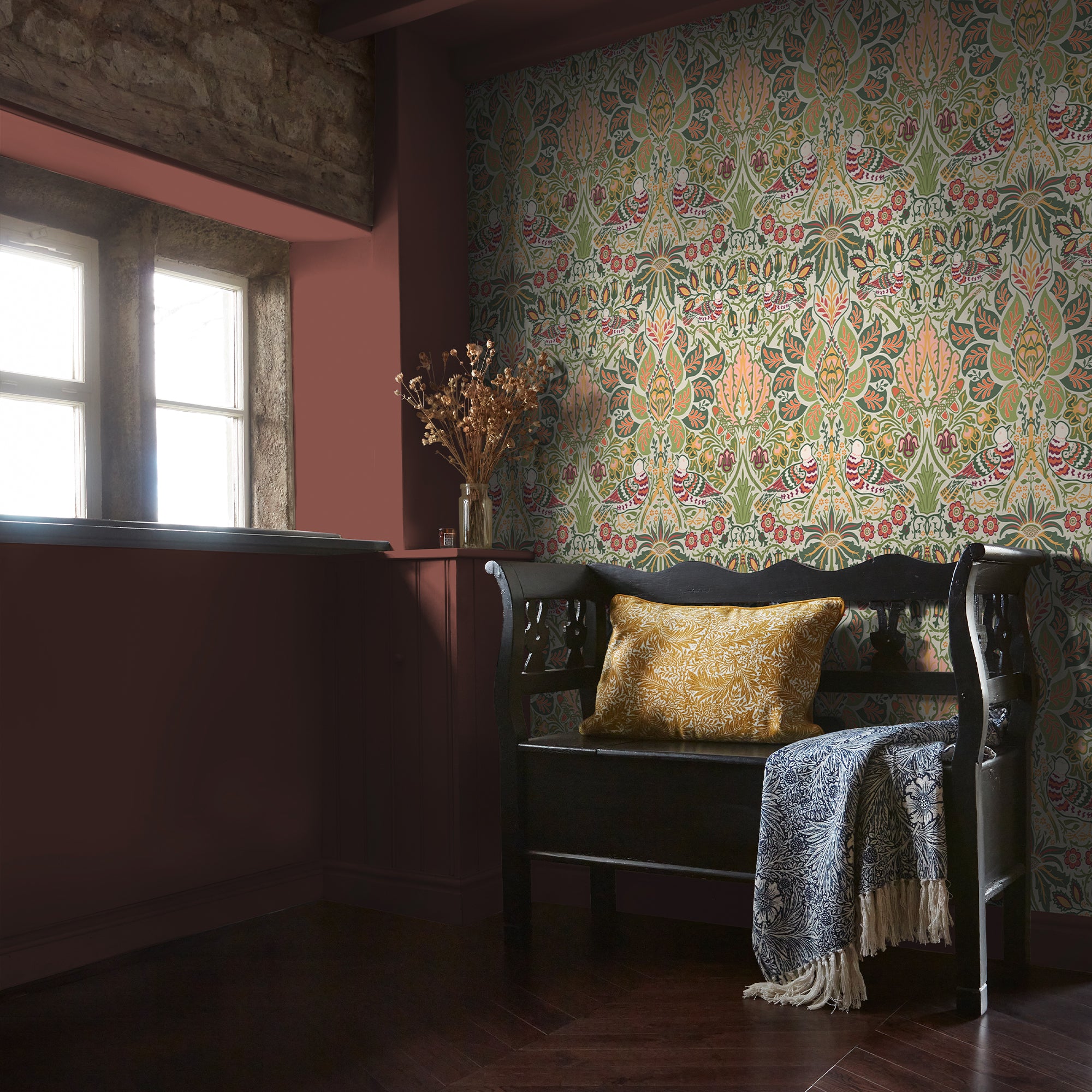 William Morris at Home Vliesbehang - Dove & Rose Olive - 1000x52