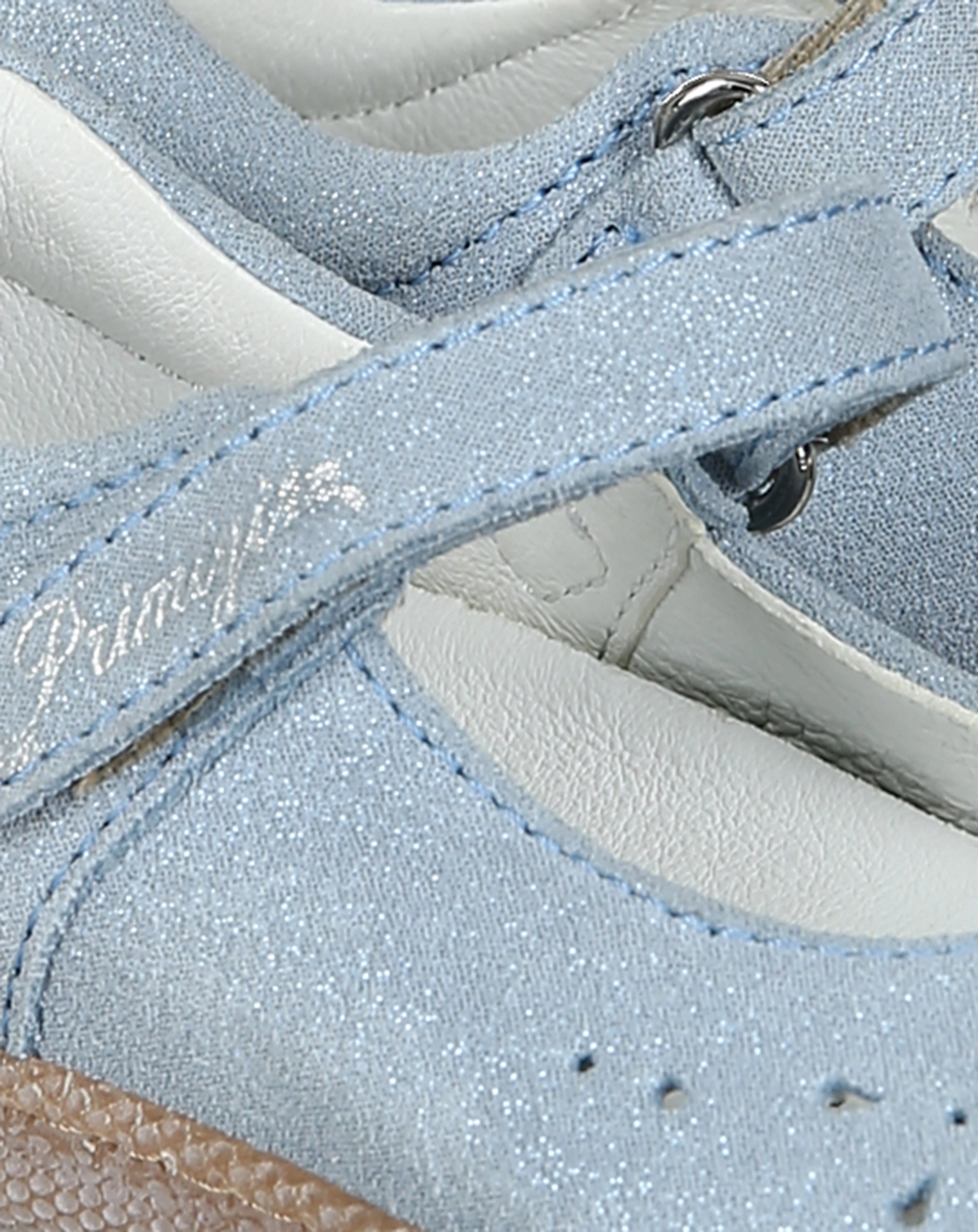 Riemchen-Ballerinas LOCHMUSTER in hellblau
