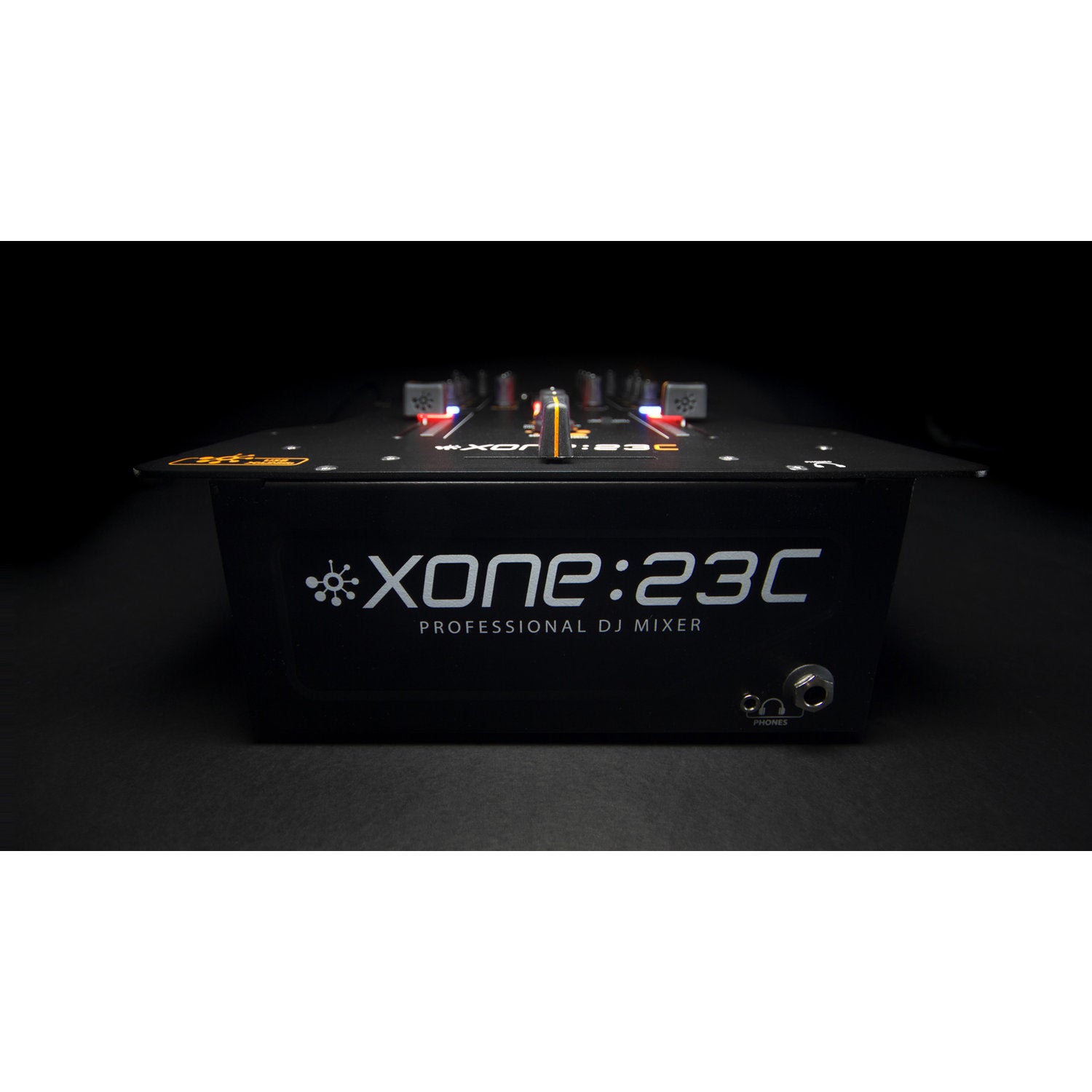 Allen & Heath Xone:23C DJ mixer met 4-kanaals geluidskaart