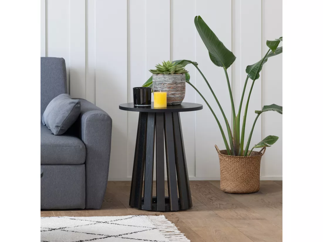 Table d'appoint ronde style scandinave noire LIV