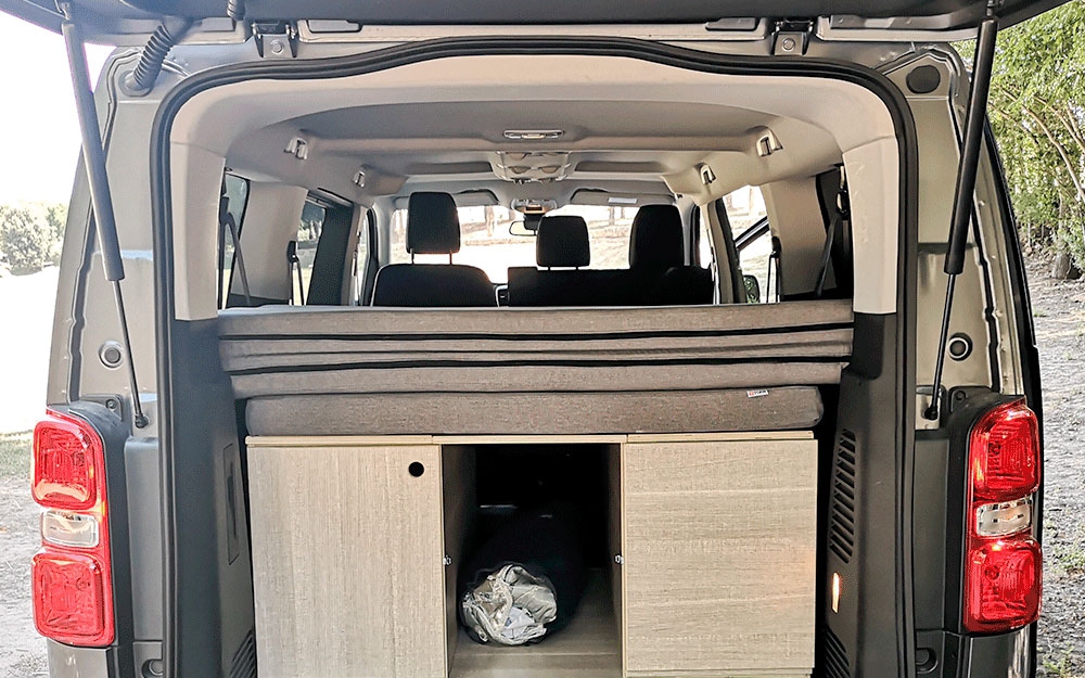 Matratze für Hinterraum Citroen SpaceTourer / Peugeot Traveller / Opel Zafira Live mit Visko