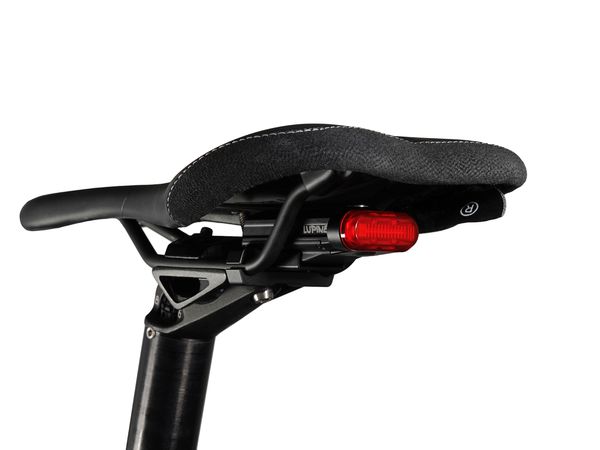 C14 MAG Akku-Rücklicht 45 Lumen  schwarz