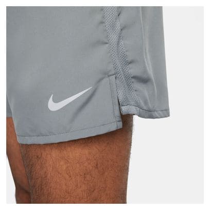 Short Nike Dri-Fit Challenger 5in Gris