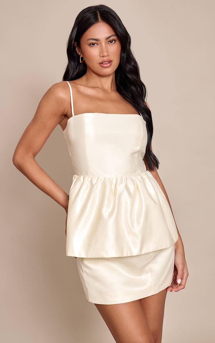 Crème Top Bouffant En Satin À Bretelles