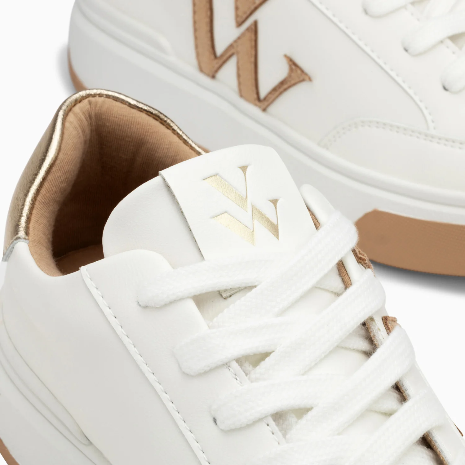 Sneakers-Baskets monogramme Candice blanc et beige