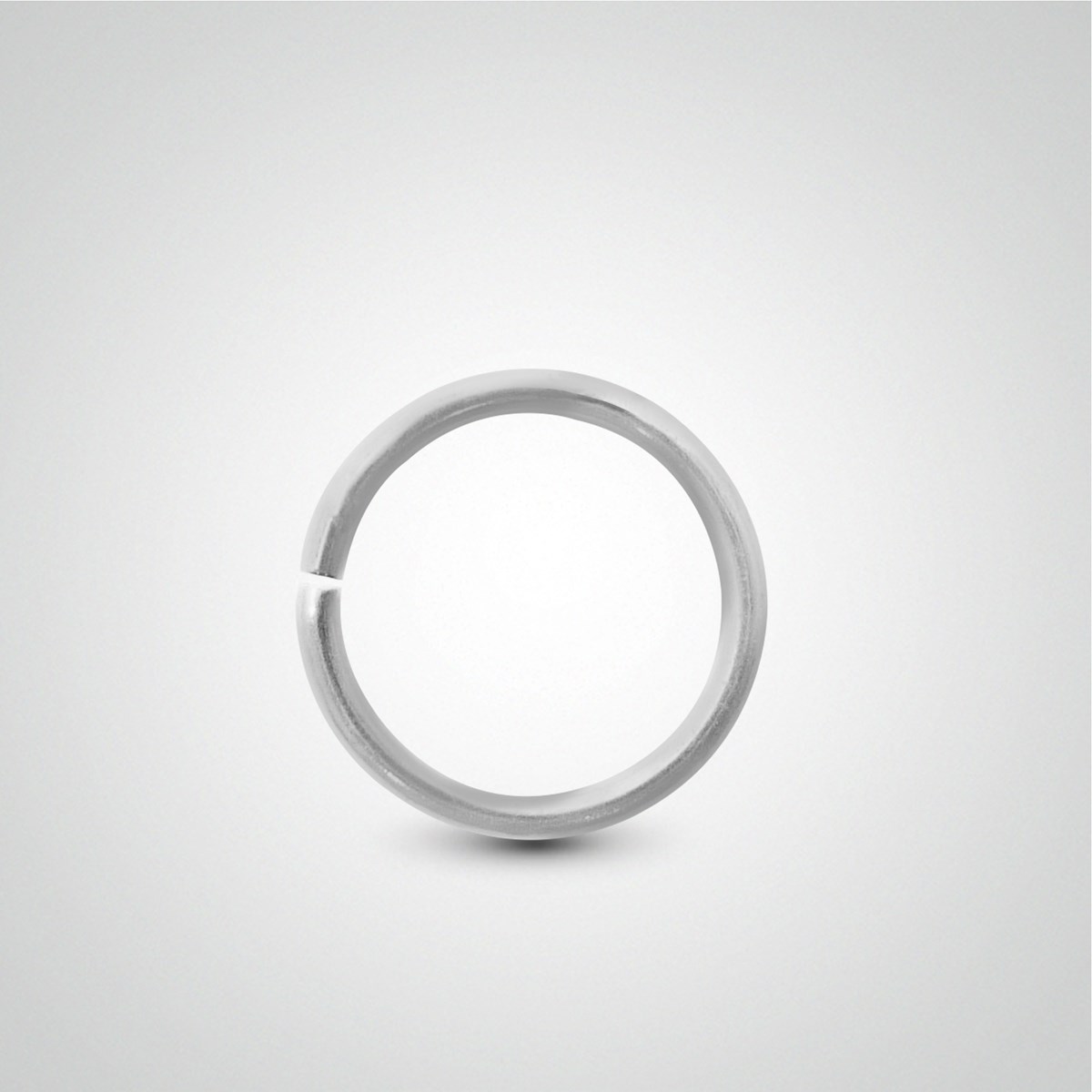 Piercing d'antihélix anneau en or blanc à écarter