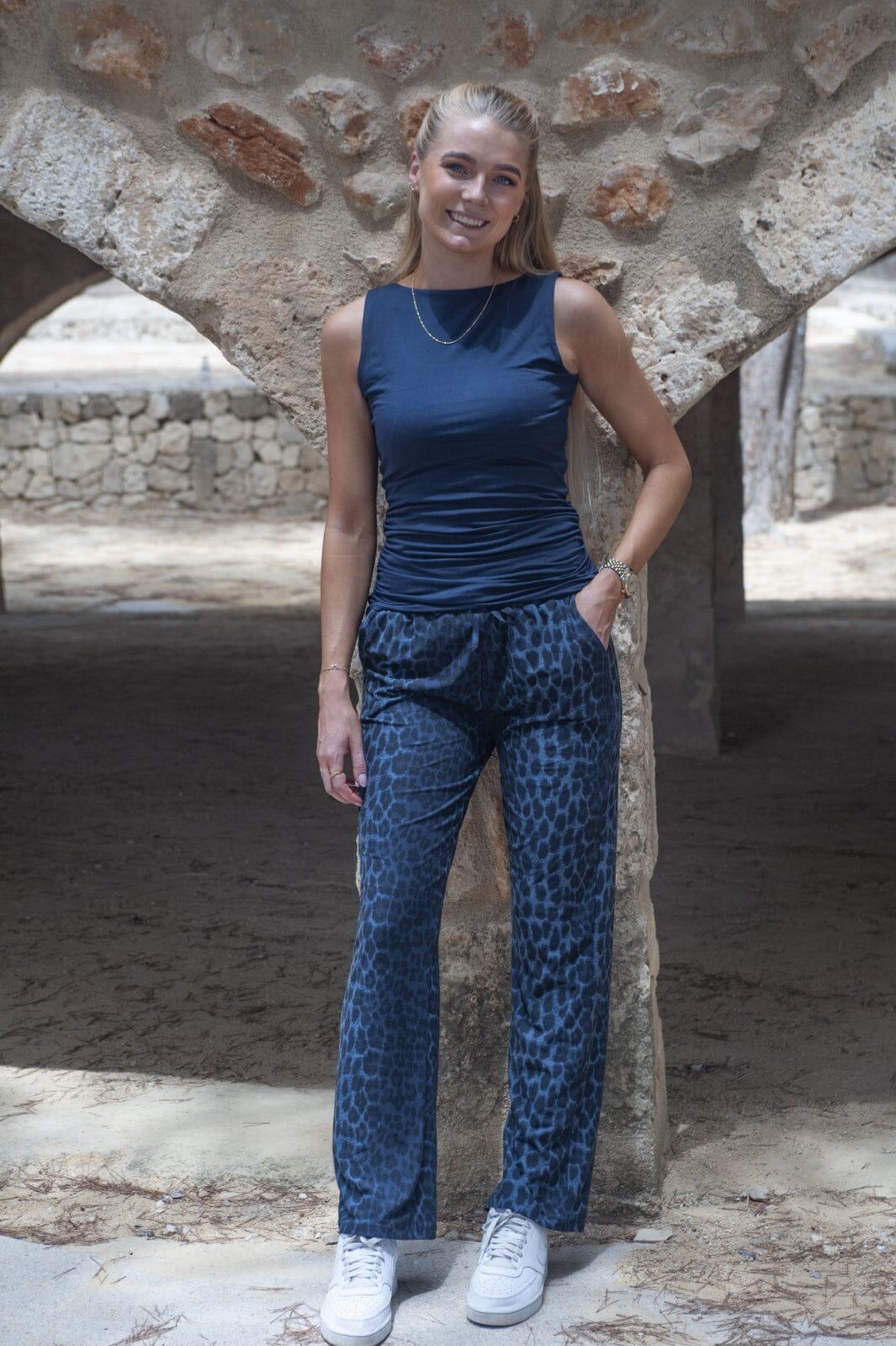 Liberte Alma-Turn-Top dusty navy