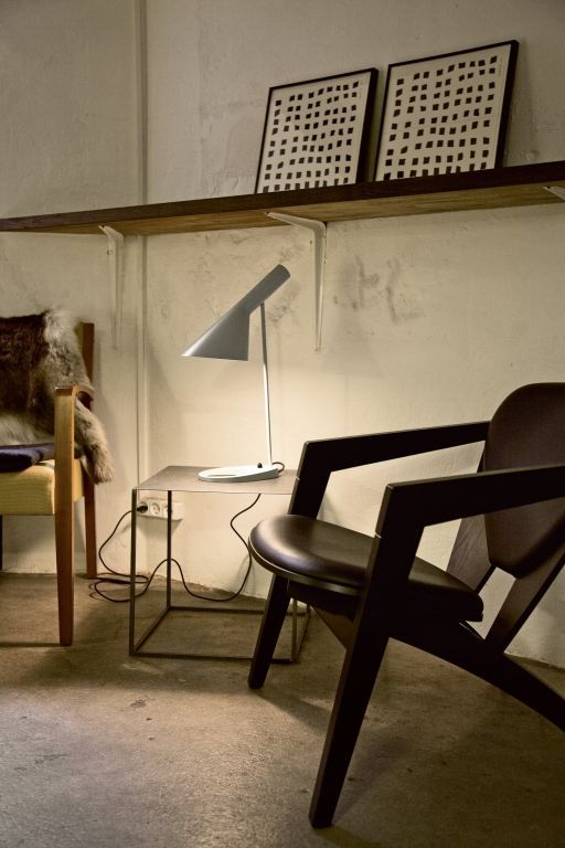 Louis Poulsen AJ bureaulamp V3 White