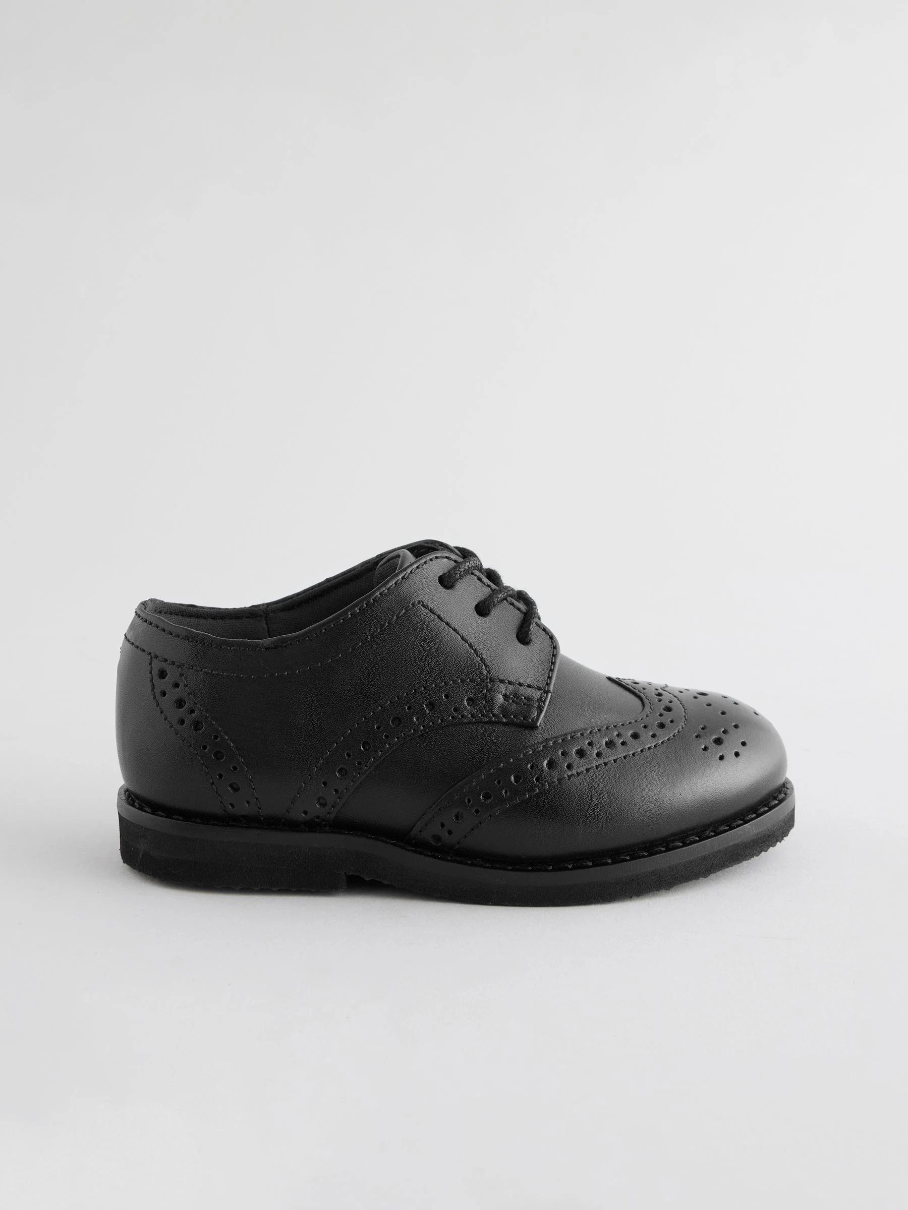 Zwart - Modieuze brogues van leer