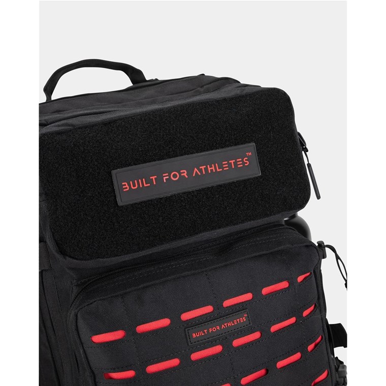 Built for Athletes Hero 2.0 45L ryggsekk svart og rød
