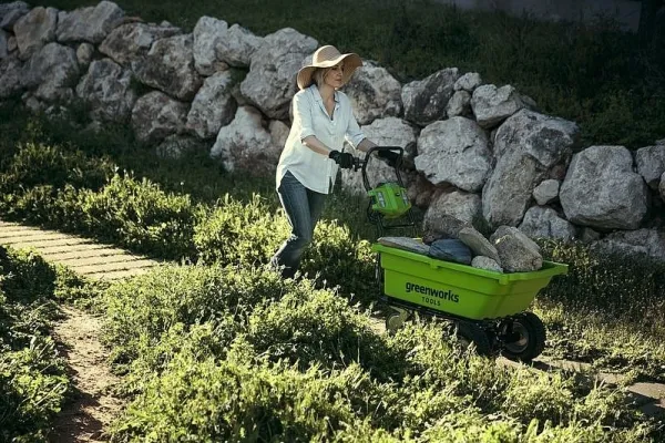 Greenworks G40GC, Motoriseret trillebør, 3 hjul, Solidt hjul, Sort, Grøn, 100 kg, 550 mm