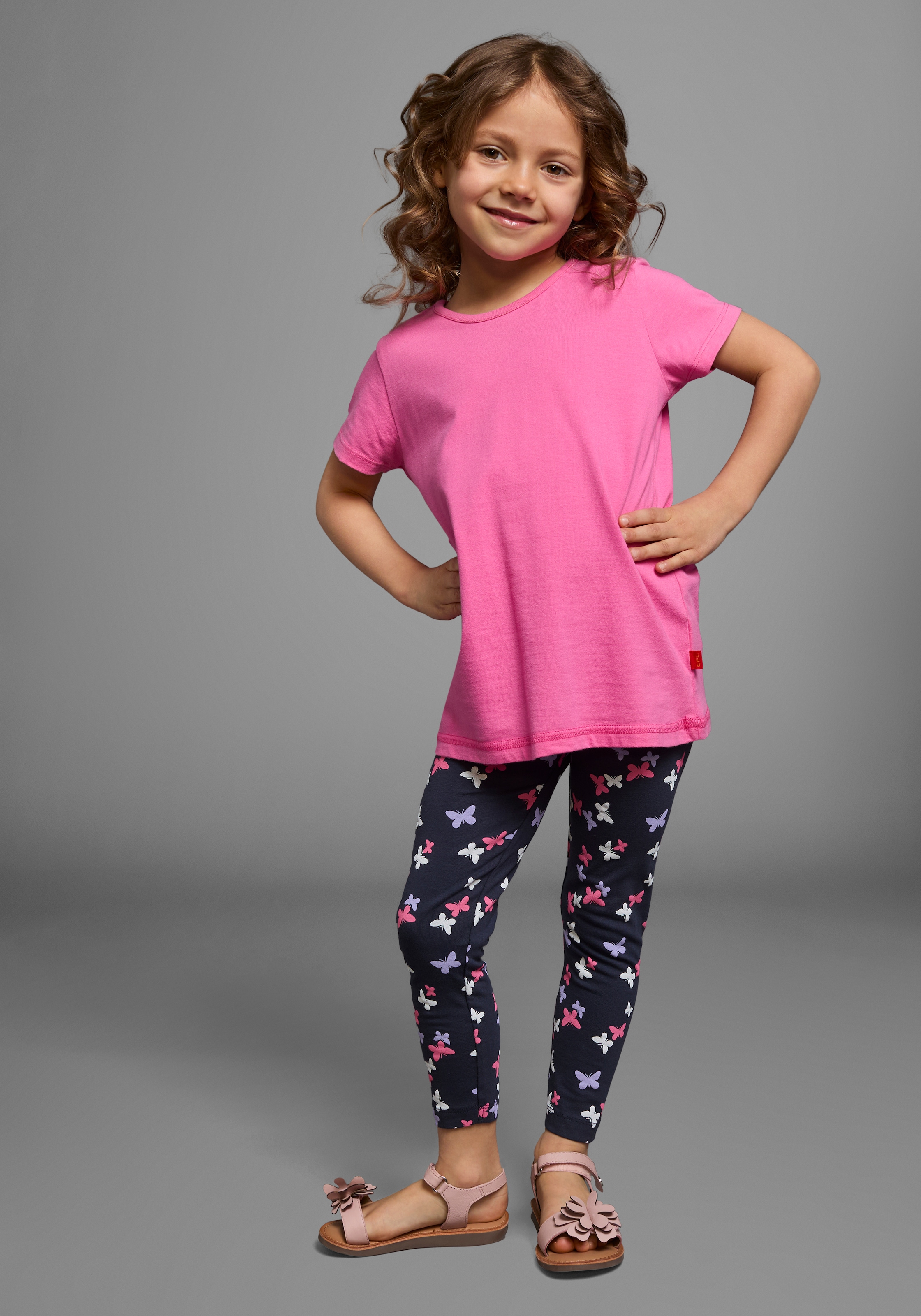 KIDSWORLD Leggings »3er Pack Leggings für kleine Mädchen«  mit unterschiedlichen Mustern und Farben
