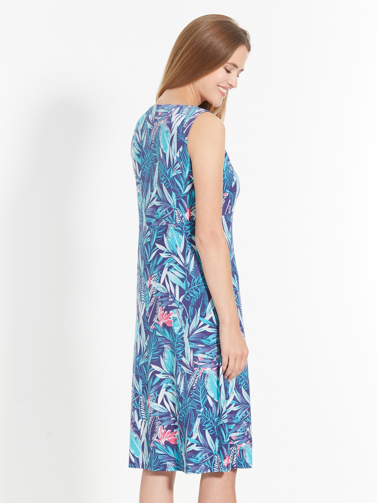 Robe en maille larges bretelles