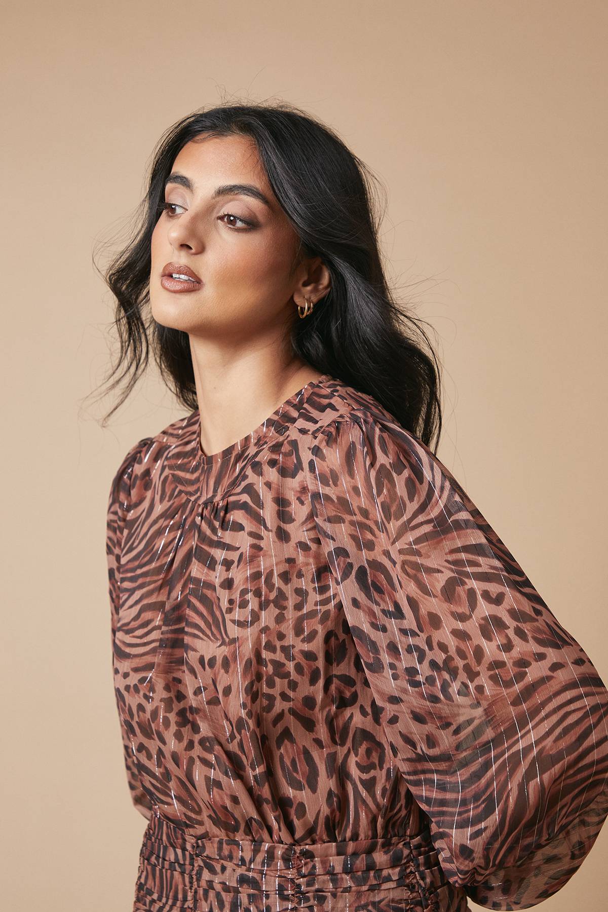 Oasis Robe Mini en Mousseline à Motif Animal Froncée et Plissée
