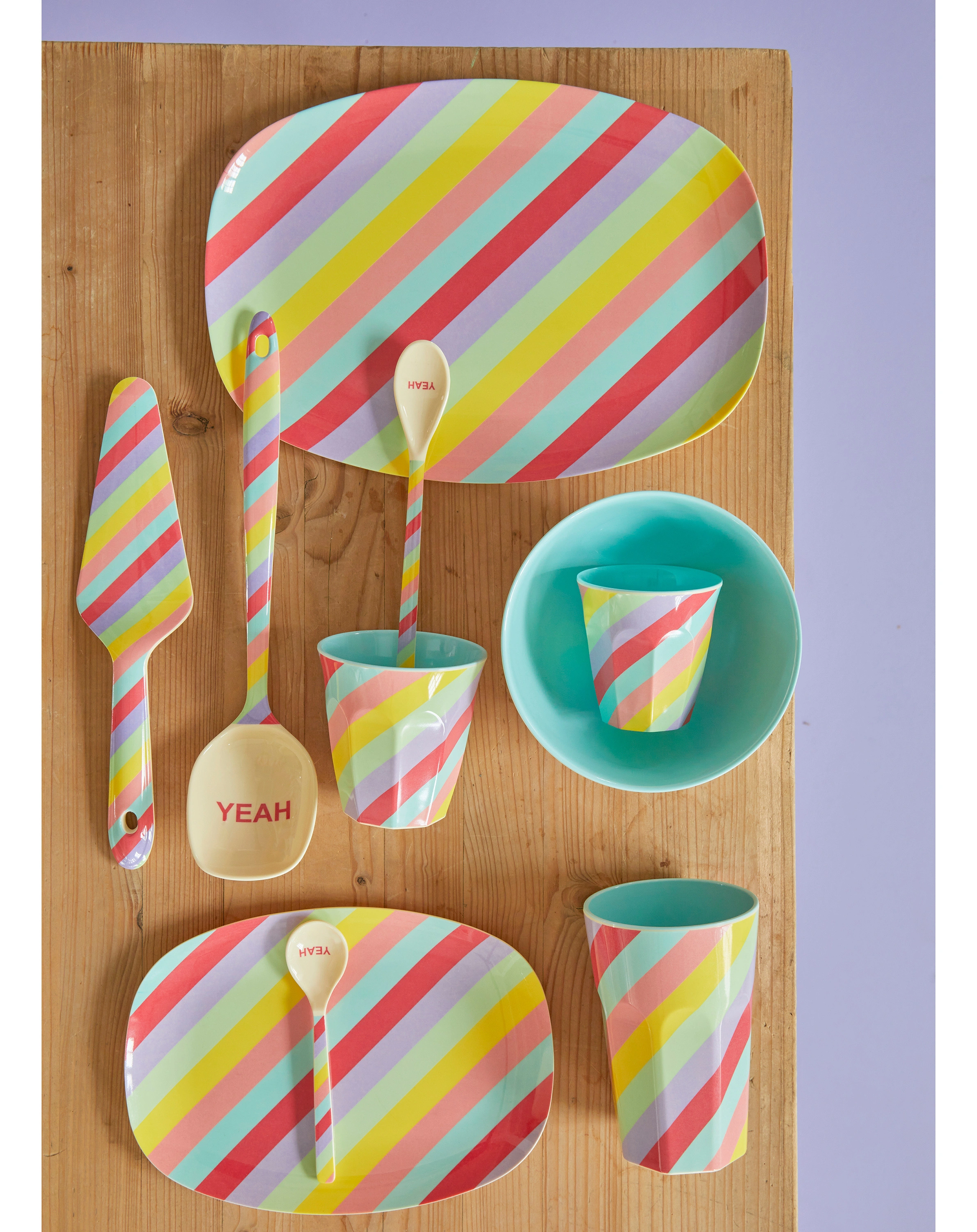 Melamin-Becher SUMMER RUSH - MEDIUM in bunt