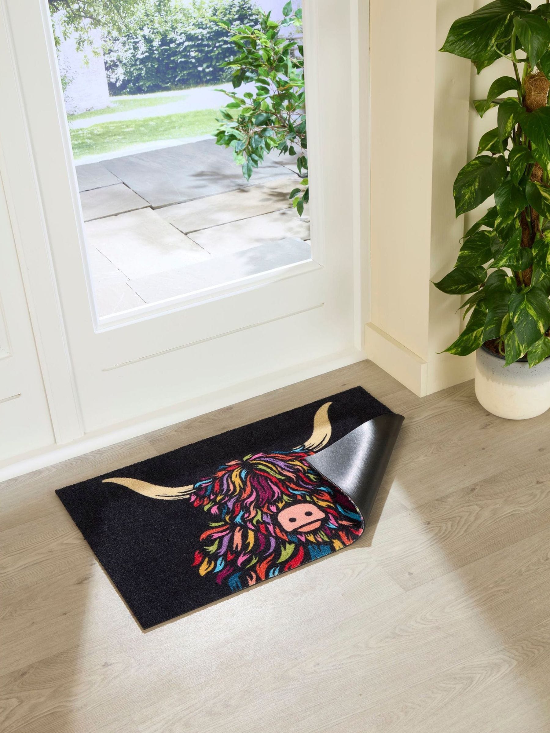 Artsy Mats Highland Cow Indoor Washable Doormat