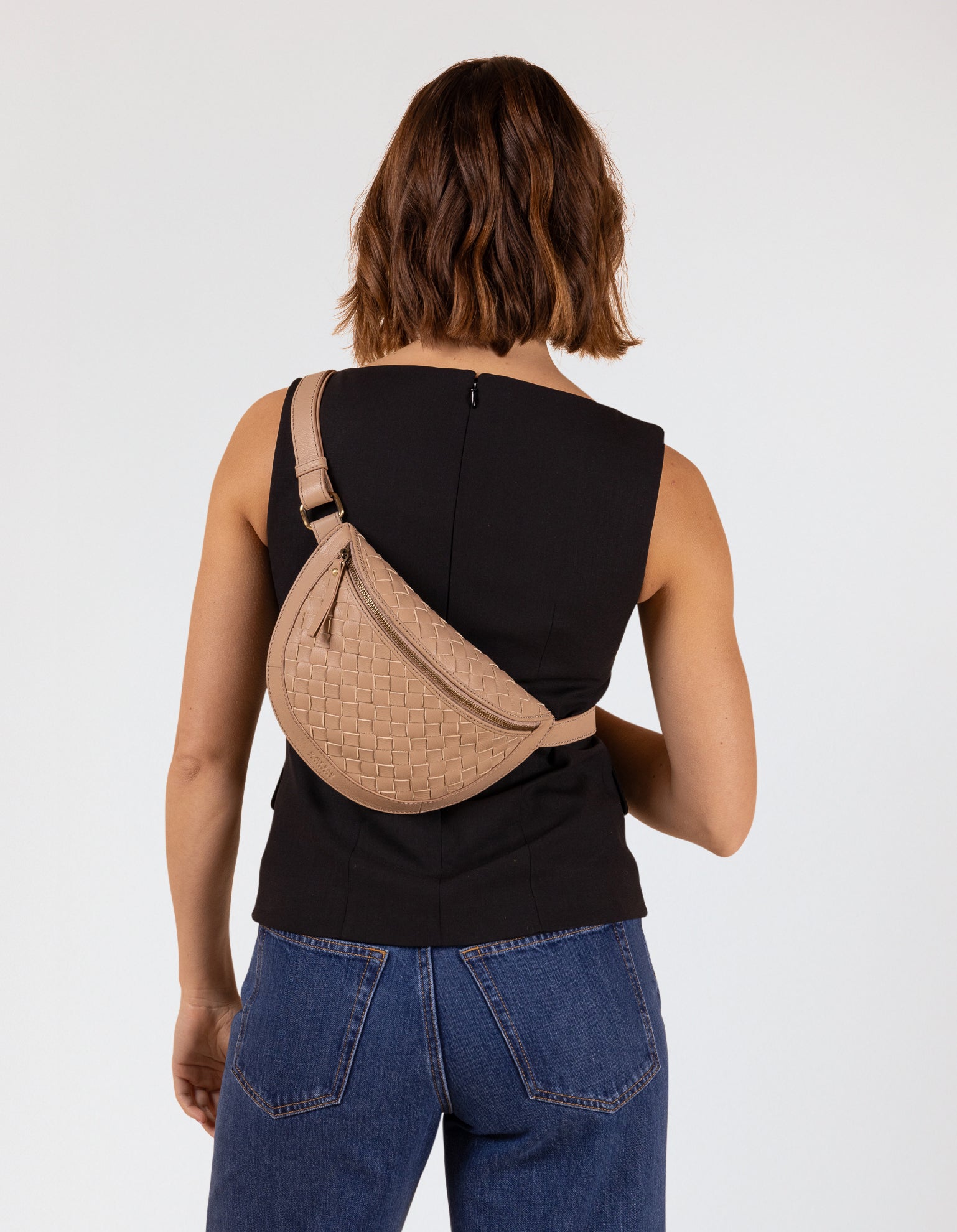 Ray Bumbag - Sand Woven Soft Grain Leather