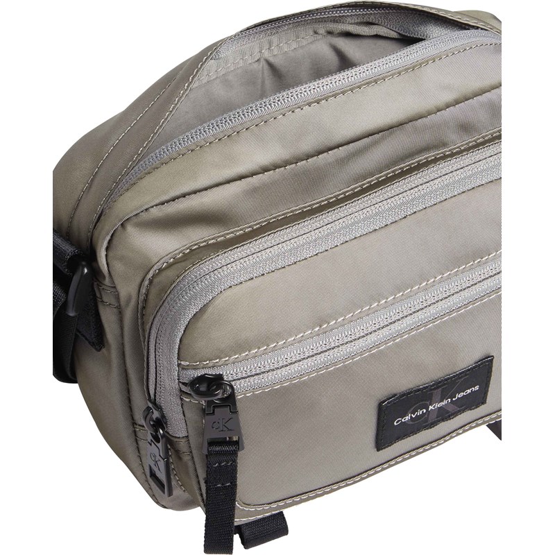 Calvin Klein<br>Crossovers Sport Essentials