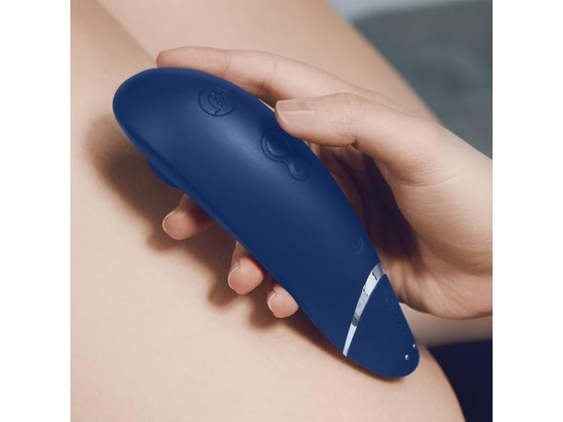 Womanizer Vibrator Premium 2 blueberry Auflegevibrator mit Pleasure Air Stimulator für genussvolle Momente