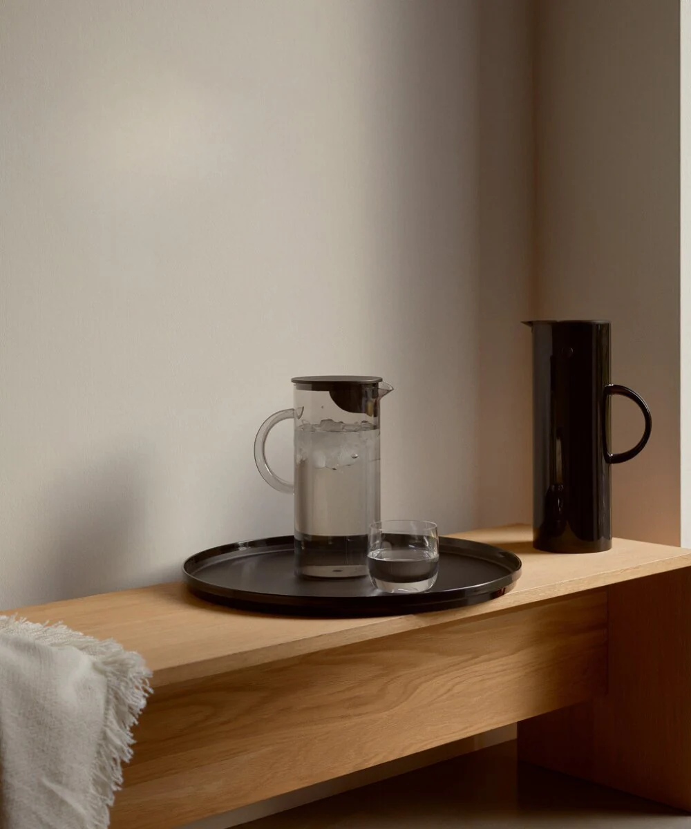 Stelton  EM77 kande med låg, smoke - 1,5 L.