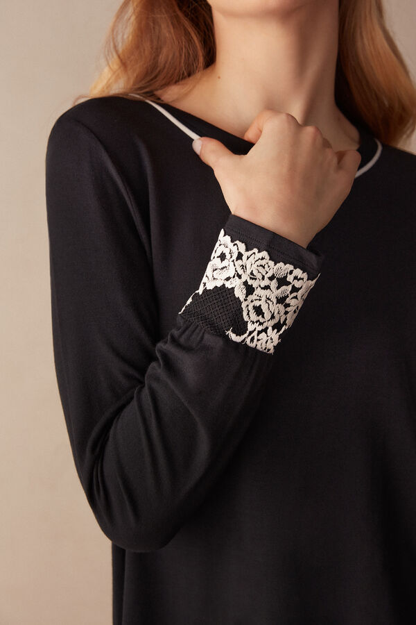 Camiseta modal com lindas flores